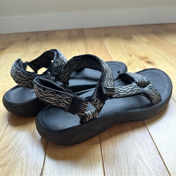 Men’s Teva Sandals - Picture 7 of 11